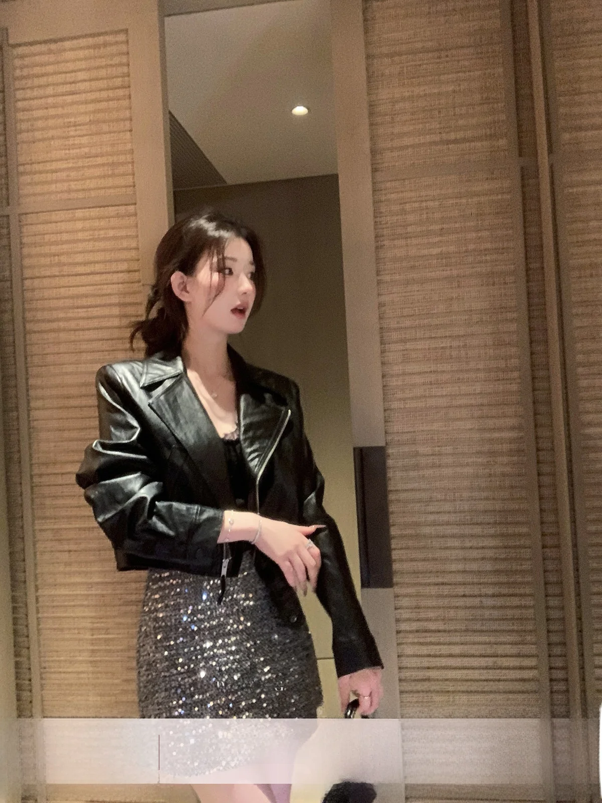 

YOLI Bla ort Leather Jaet Women's owplace Jaet Biker Sle Outerwear Warm Commute Faion V-Ne Zipper Closure