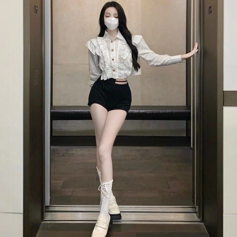 

Рубашки женские со складками дизайн индивидуальные укороченные сексуальные повседневные универсальные весенние креативные повседневные корейский стиль популярные девушки простые чистые