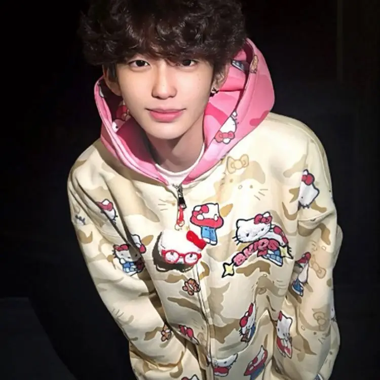 Ins New Hello Kitty Bapes Camouflage Hoodies Oversize Jacket Sanrio Comfortable Sweatshirt Men Women Streetwear Fashion Coat Top