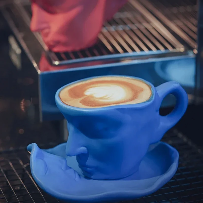 260ml European Style Bar Creative Gift Sculpture Couple Mug Exquisite Matte Ceramic Coffee Cup and Saucer Set