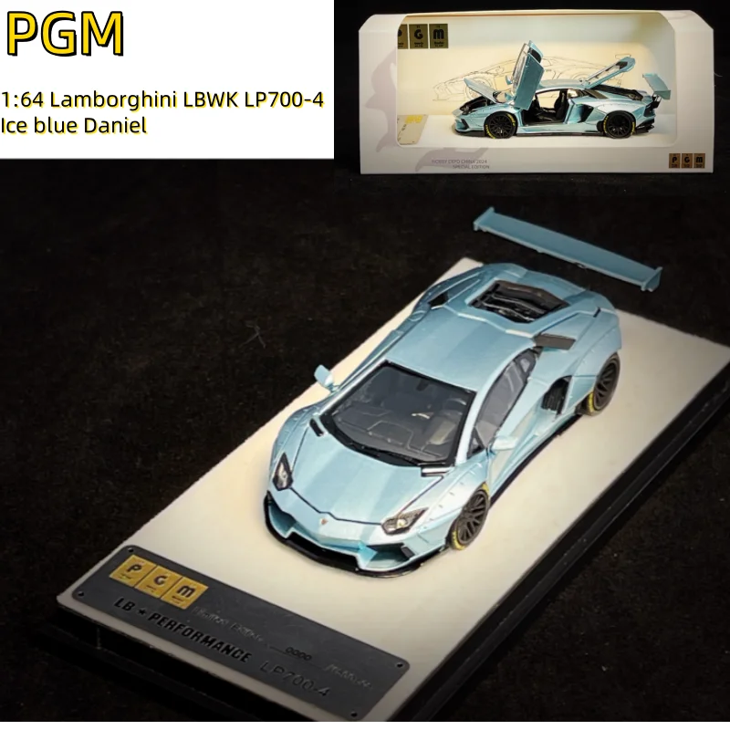 1:64 Lamborghini LBWK LP700-4 Ice blue Daniel alloy die-cast miniature model,adult decoration,boy toys,children's birthday gifts