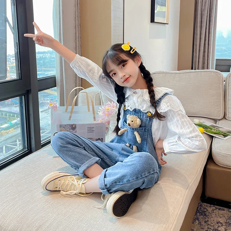 2024 Spring Autumn Children Denim Bib Jumpsuit Pockets with Bear Kids Overalls Jeans for Girls Teenage Girls Suspender Trousers