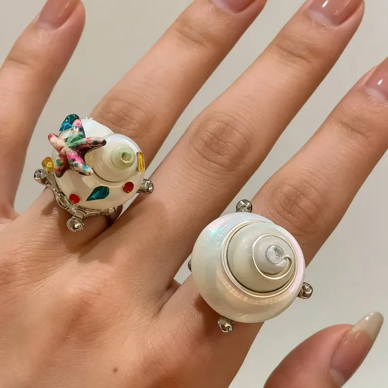 Ocean-Themed Handmade Zircon Embedded Shell And Snail Ring for Ladies Elegant Personality High-End Feeling Daily Holiday Accesso