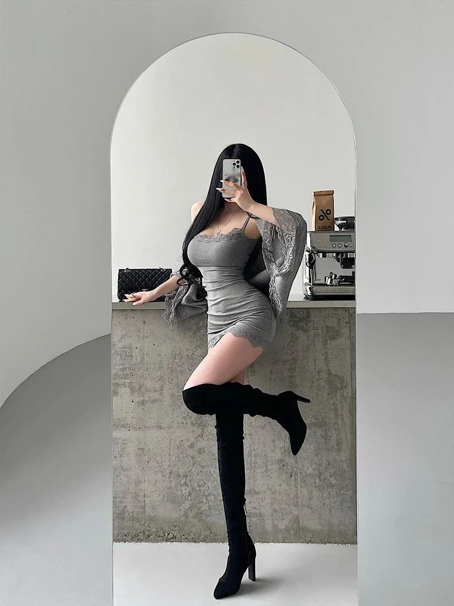 Pure Desire Style Sexy Serré Maigre Dentelle Épissage Astronomique Sangle Robe Hanche Wrapping Robe Courte Élégante Mode Douce Femmes YY7T