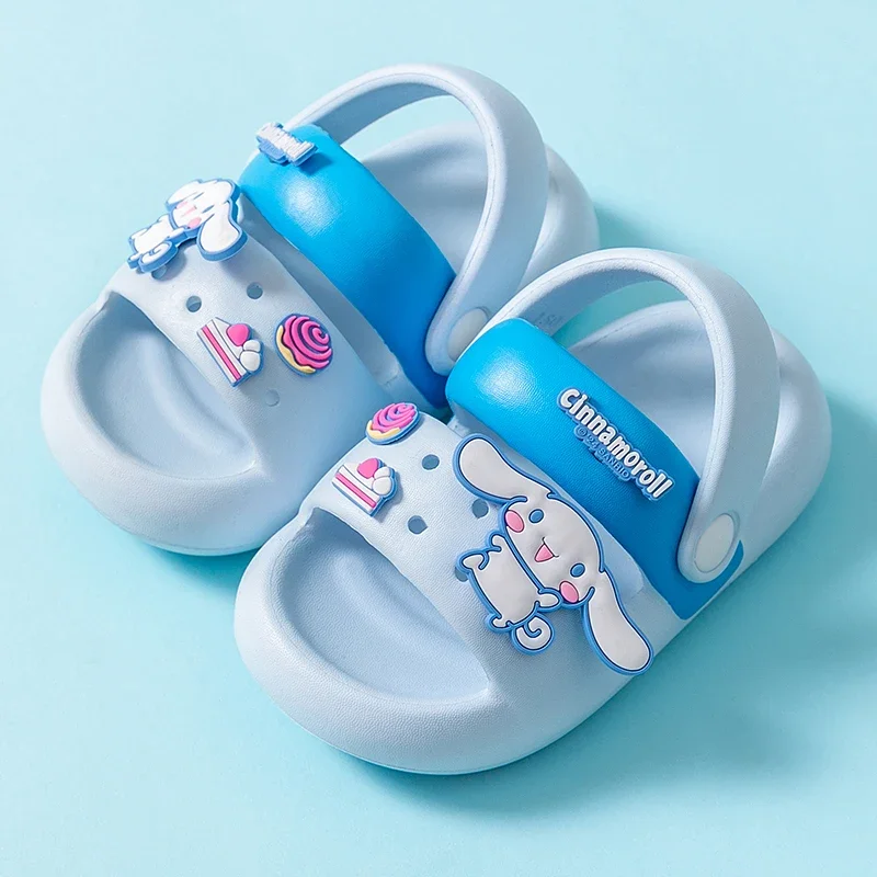 Sandali per ragazze Sanrio scarpe da spiaggia per bambini antiscivolo per cartoni animati carini