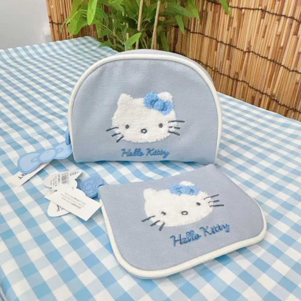 

Sanrio Hello Kitty Embroidery Makeup Bag Cartoon Cute Blue Bow Tissue Storage Bag Kawaii Cosmetic Organizer for Girls Gifts Toys