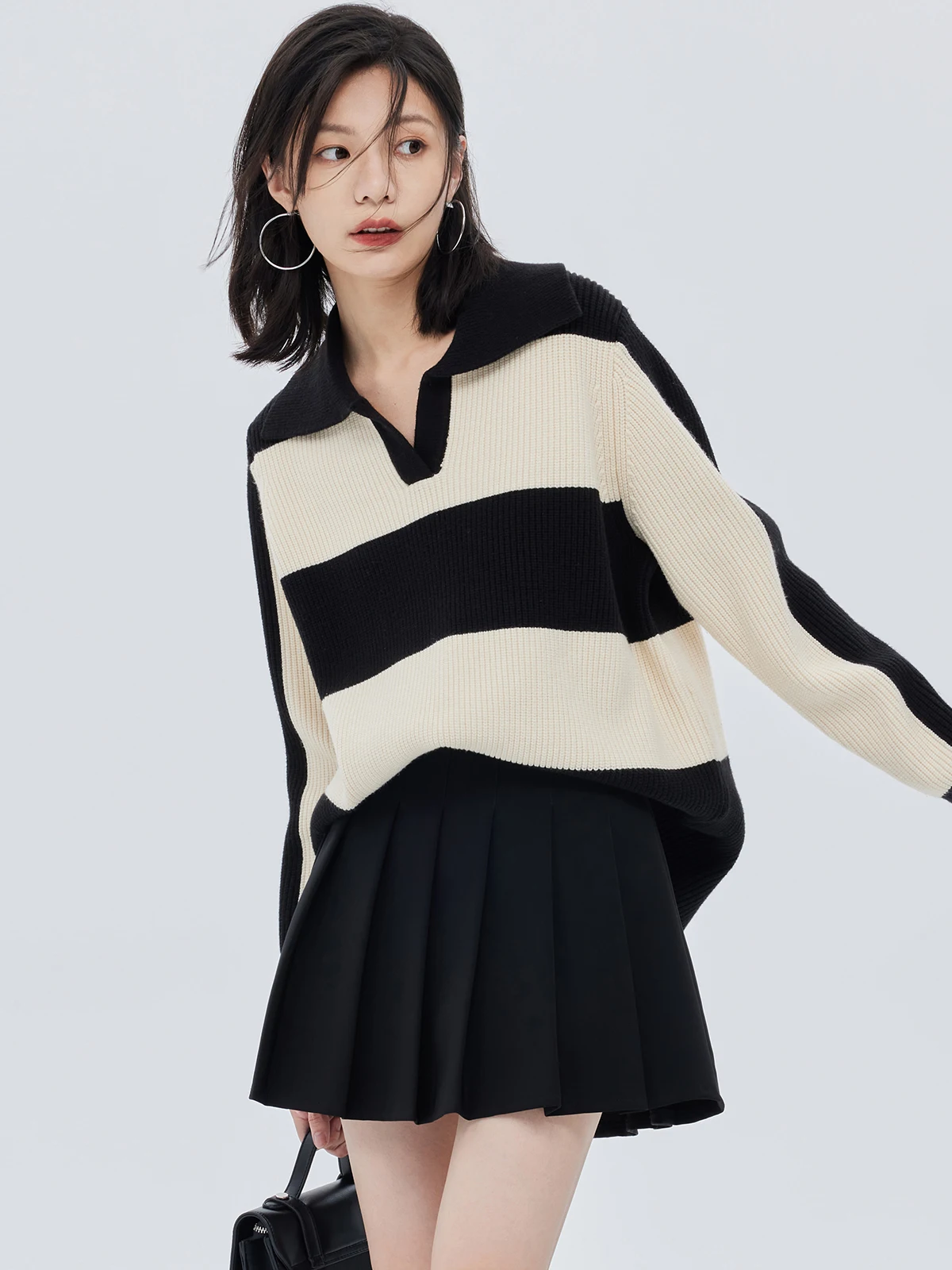 Pull tricoté à rayures noires et blanches pour femme, col de banlieue à la mode, édition ample, nouvelle collection printemps et automne