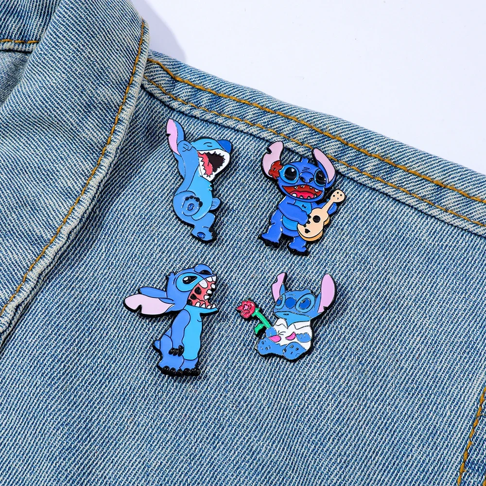 4 Broches de Personajes de Anime, Pin Esmaltado de Grimace y Stitch, Insignia Metálica para Mochila, Ropa, Joyería, Accesorios, Regalo