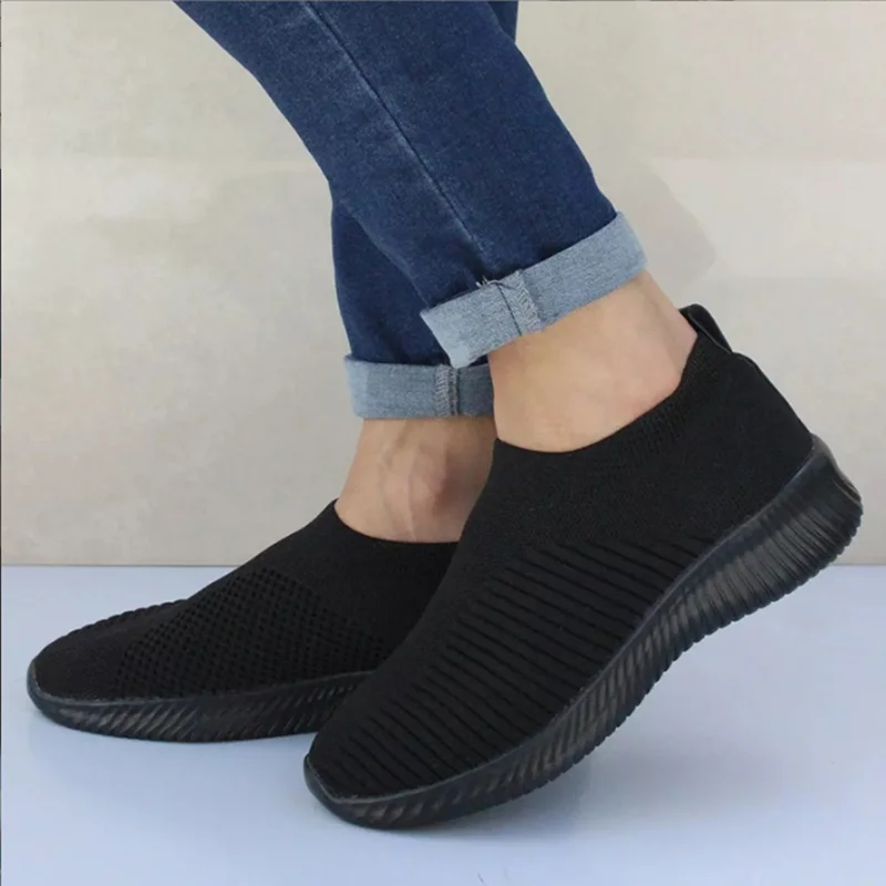 Women Flats Shoes Plus Size 43 Breathable Mesh Platform Sneakers Women Slip on Soft Ladies Casual Shoes Woman Knit Sock Flats