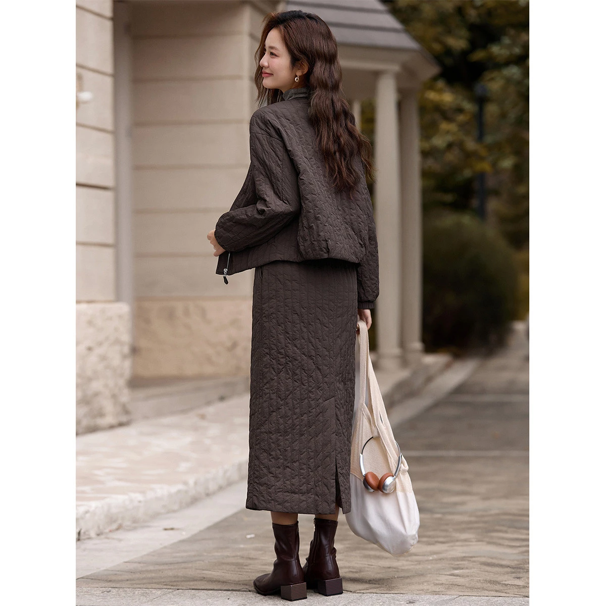 VIMLY Commute Two Pieces Set for Women 2026 Winter New Coffee Crew Collar Quilted Coats Straight Skirt Warm Women Suit Set A3563