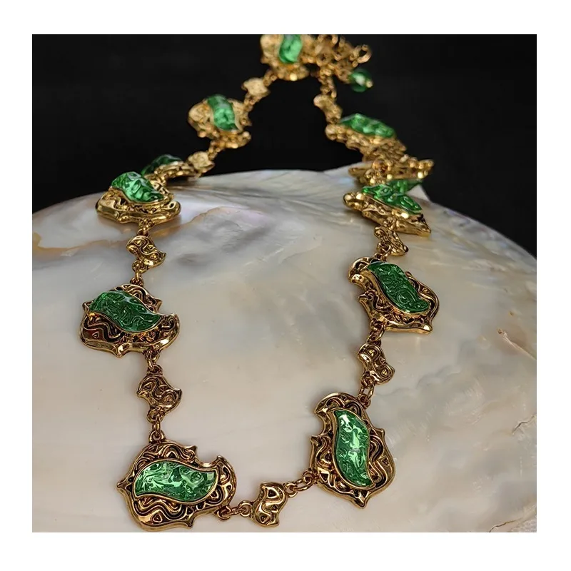 

Medieval Necklace French Retro Court Women's Pendant Qingdao Jewelry Glazed Gold-plated