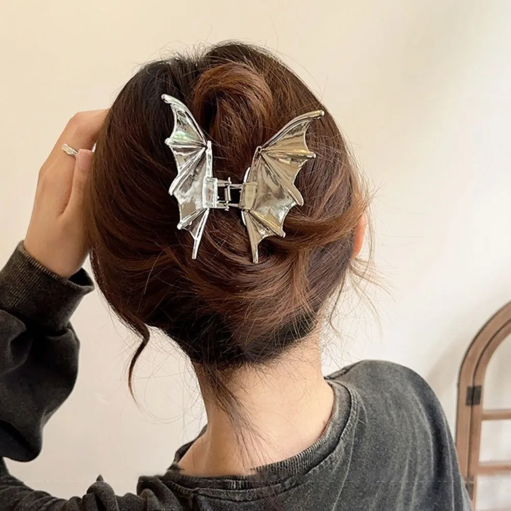 Halloween Alloy Animal Bat Hair Claw Clips Women Girls Minimalist Y2K Style Metal Shark Clamp Gothic Holiday Hair Accessories