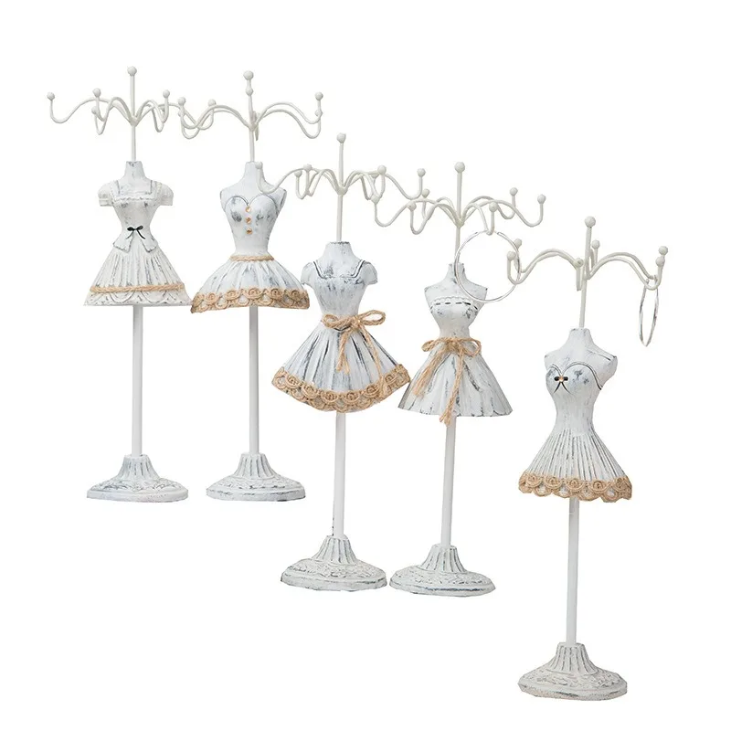 

Creative jewelry display stand Resin handicraft earrings stand Rotating jewelry stand Jewelry display props