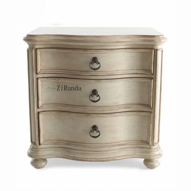 أثاث غرفة نوم حديث وبسيط من الخشب الصلب بجانب السرير مناسب لمنزل الفندق