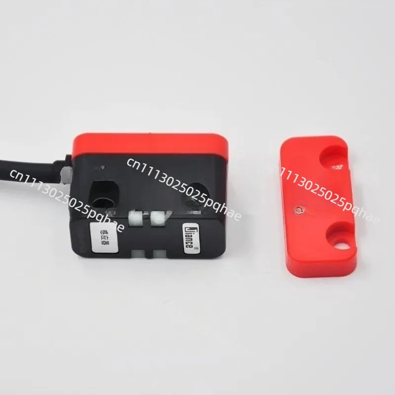 Small Non-contact Safety Door Switch Sensor, Uniquely Coded view 3