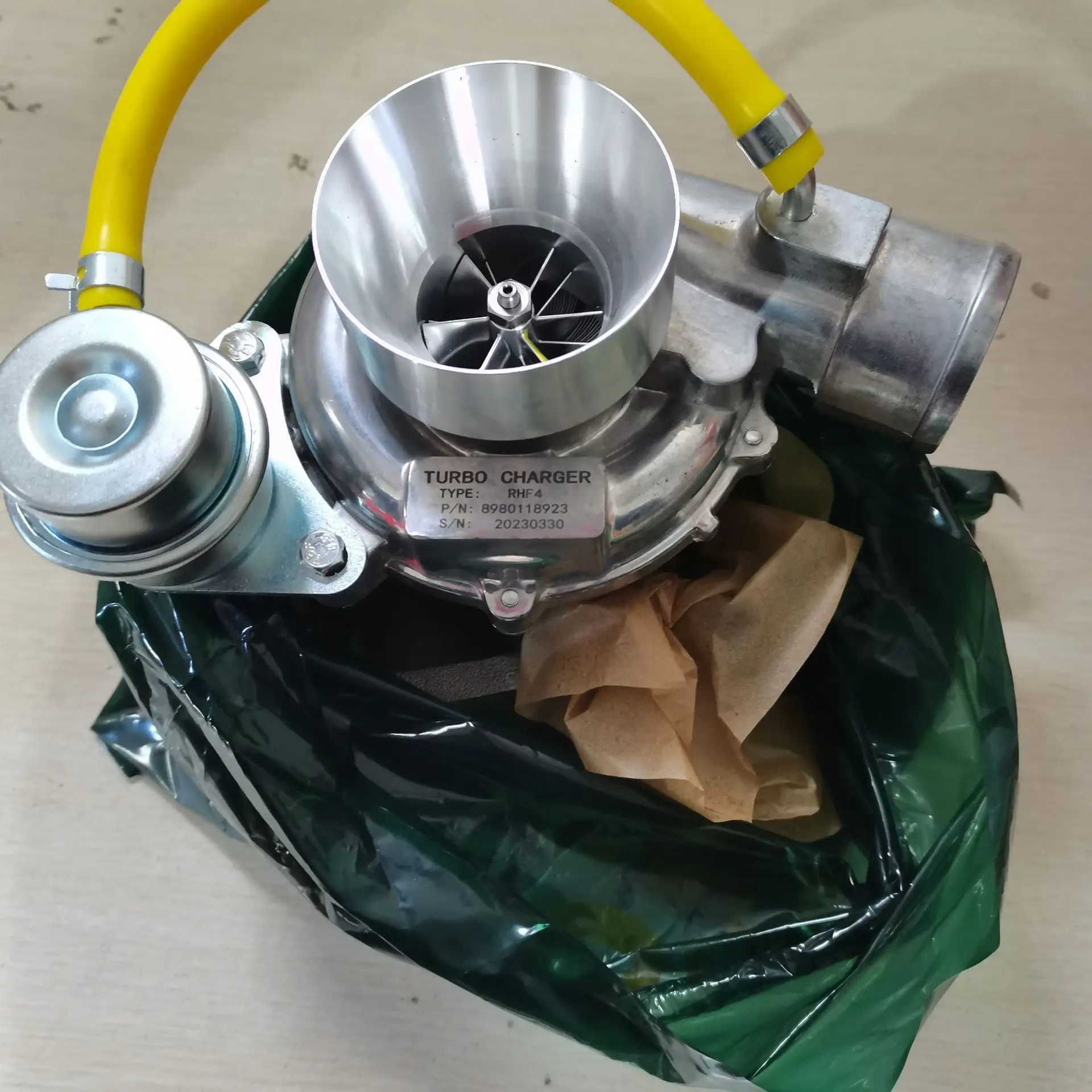 Turbocharger Caliber 17201-11120 17201-11110 94-00033251 CT16V