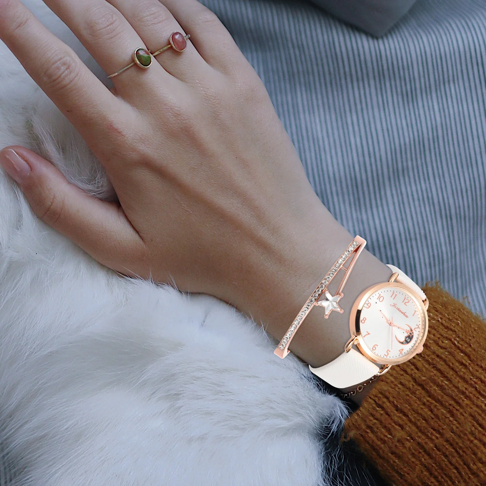 

1Set Moon Star Design Women Watch Bracelet Set Casual Party Wear Fashionable Women Festival Birthday Gifts Watch and Bracelet
