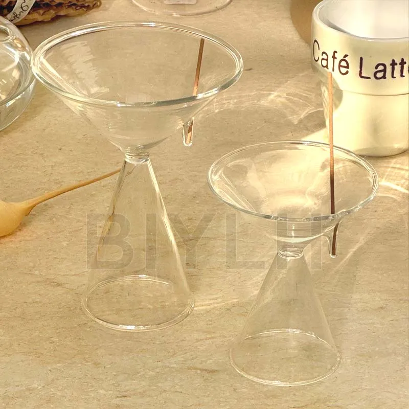 BIYLH Nordic Glass Incense Stick Base Transparent Hourglass Candle Holder Home Decorations Ornaments Tabletop Aromatherapy Stand
