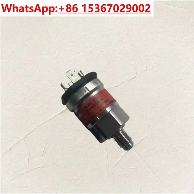 New 060G1036 Pressure Sensor AKS 32R 1/4 Flare -1 to 12 bar Industrial Grade High Precision Reliable Performance