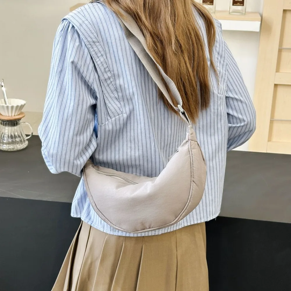 Hochwertige Casual-Style Dumpling-Tasche Einfarbige Große Kapazität Umhängetasche Nylon Unterarmtasche Reise-Shopper – Detail 8