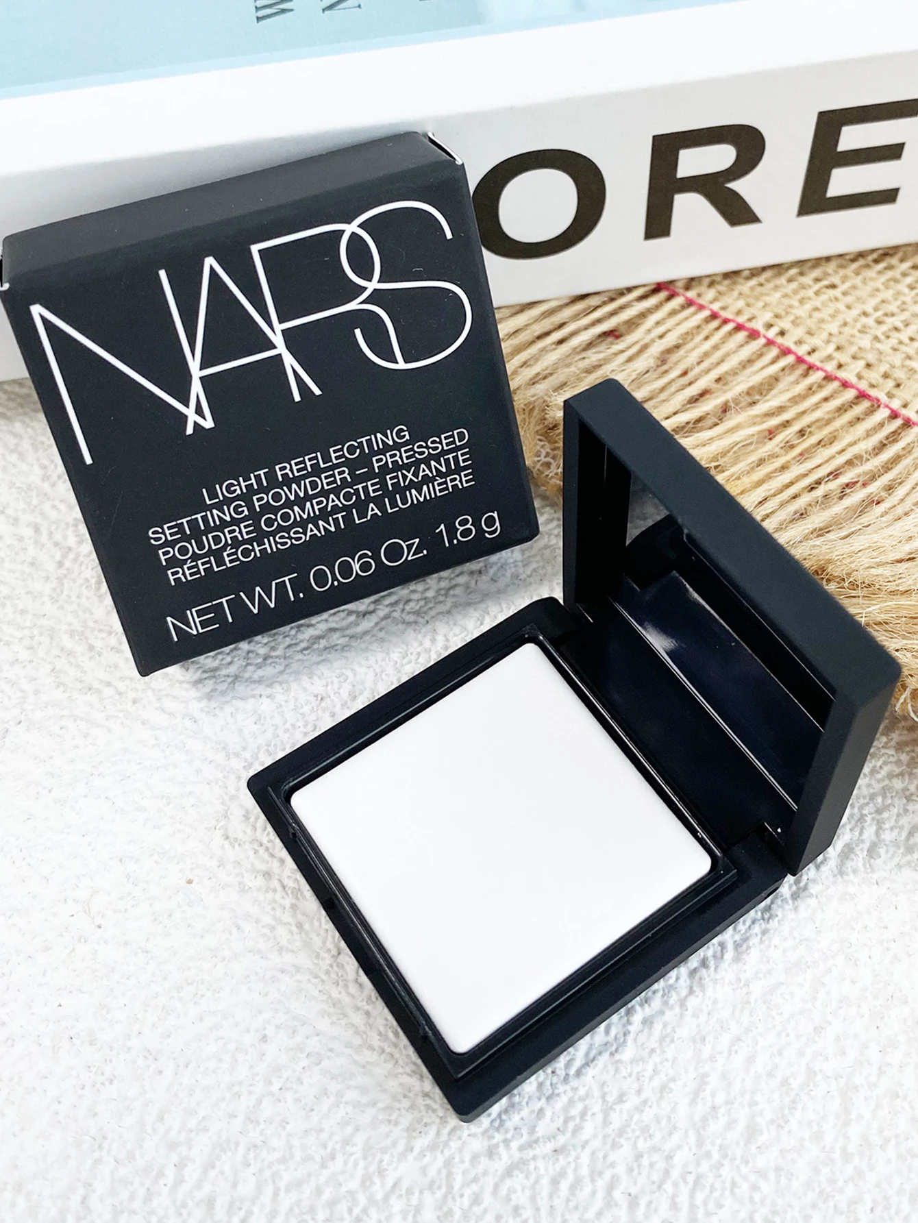 NARS LIGHT REFLECTING SETTING POWDER-PRESSED 1.8g