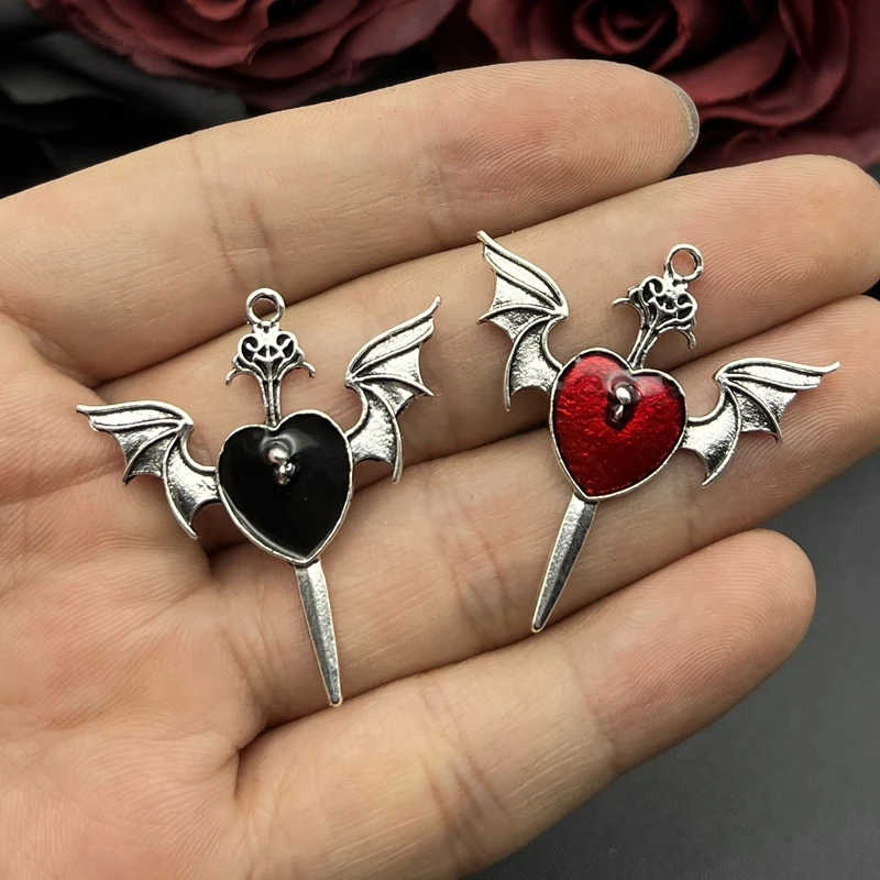 5pcs Goth Skull Heart Enamel Peach Heart Charms Devil's Winged Dagger Heart Pendant Handicraft Crafts DIY Jewelry Accessories