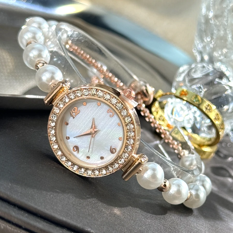 Explosive niche fashion diamond pearl watch female network red rope student watch personality quartz watch
