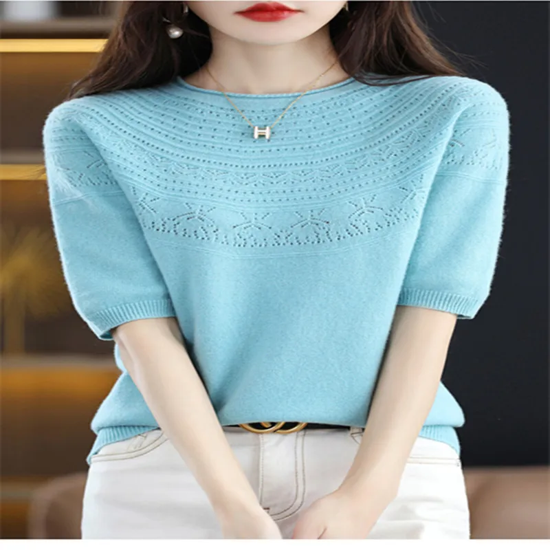 Summer new first-line ready-to-wear wool short-sleeved T-shirt women's blouse with round collar hollowed out Korean half sleeve.