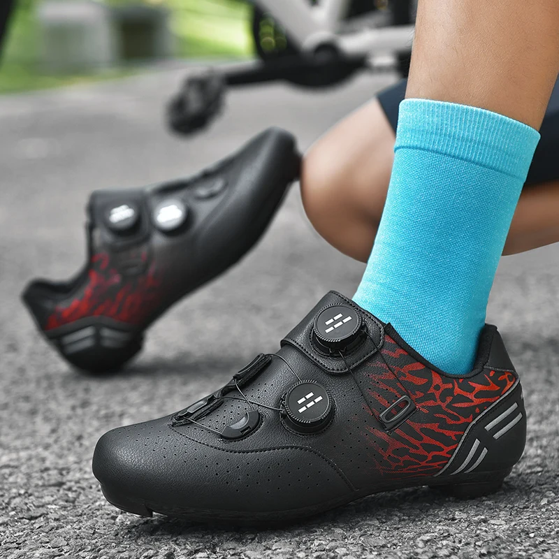 

Профессиональная велосипедная обувь, новая унисекс, четыре сезона, большие размеры, обувь для шоссейного велосипеда с замком, модная уличная обувь для горной езды