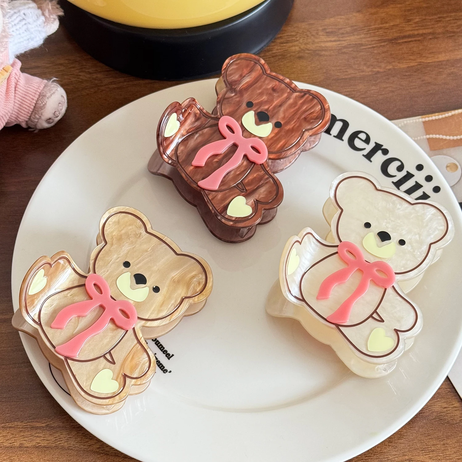 

Dowell Cute Cartoon Bear Hair Clips, Acrylic Grab Clips, Bangs, Side Clips And Headwear
