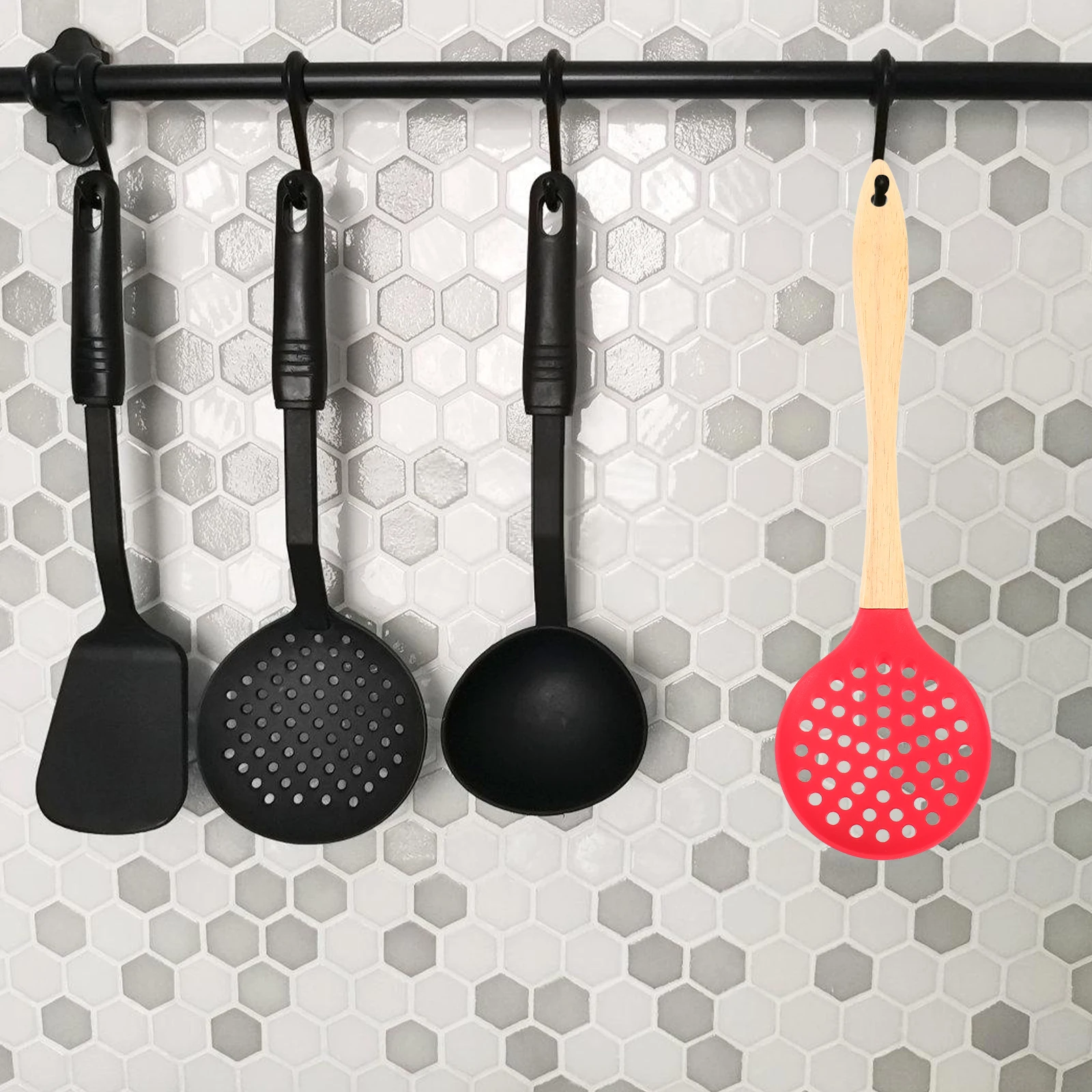 

Silicone Skimmer Spoon Round Bent Handle Oil Filter Heat Resistant Kitchen Colander Scoop Long Handle Soup Strainer Hangable