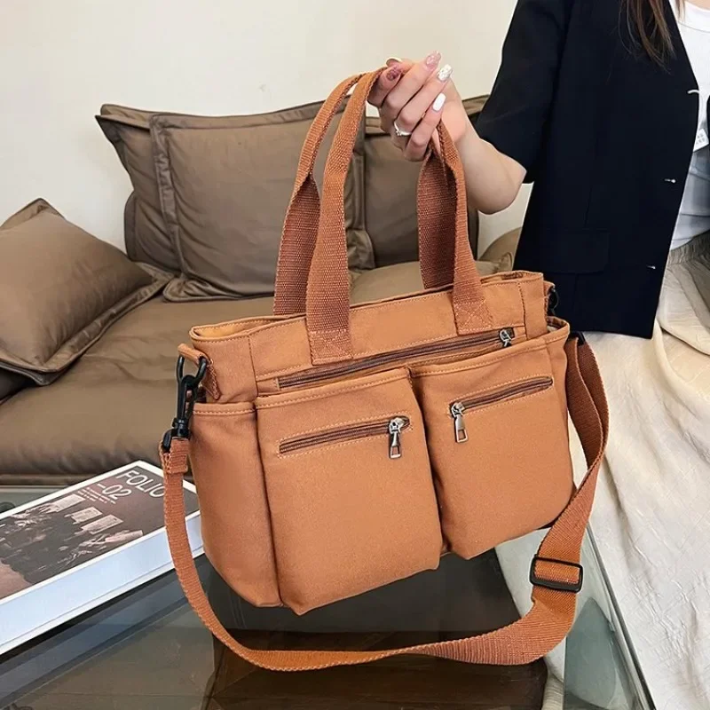 

Unique Fashionable Shopper Bag For Women With Vintage Leather And Trendy Crossbody Appeal