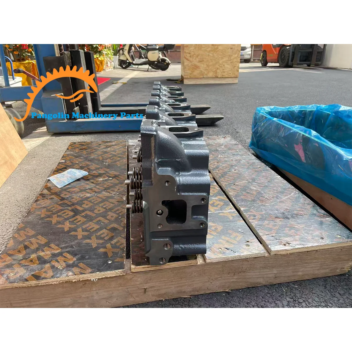 CSJHPSS D8K Diese Engine Cylinder Head  24305671 Bared and Assembly Factory Price for Volv-o