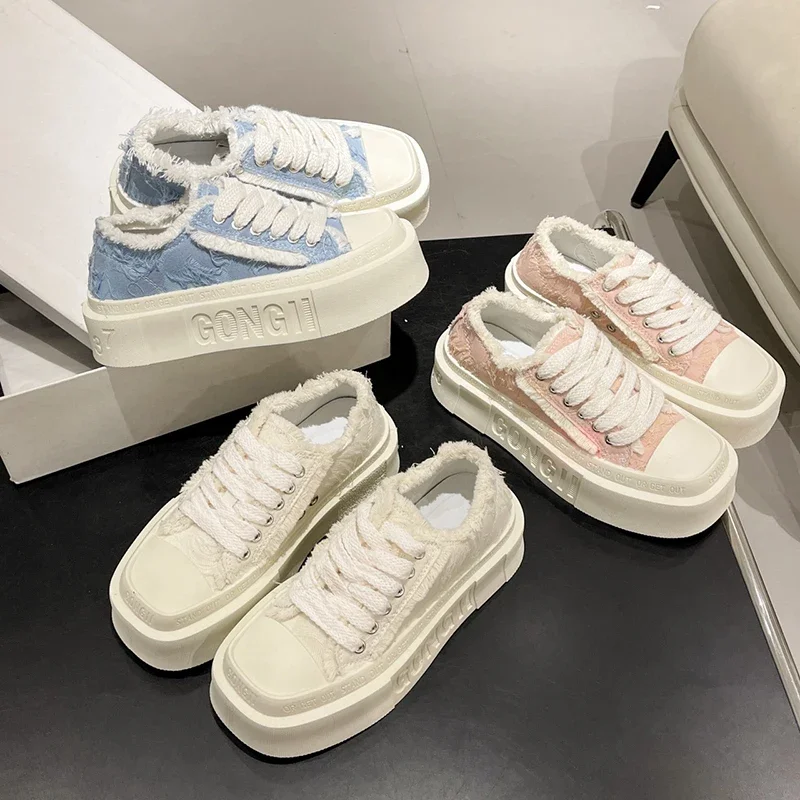 Canvas Shoes Women New Versatile Platform Square Toe White Shoes Beggar Casual Breathable Sneakers Popular Biscuit Shape Shoes