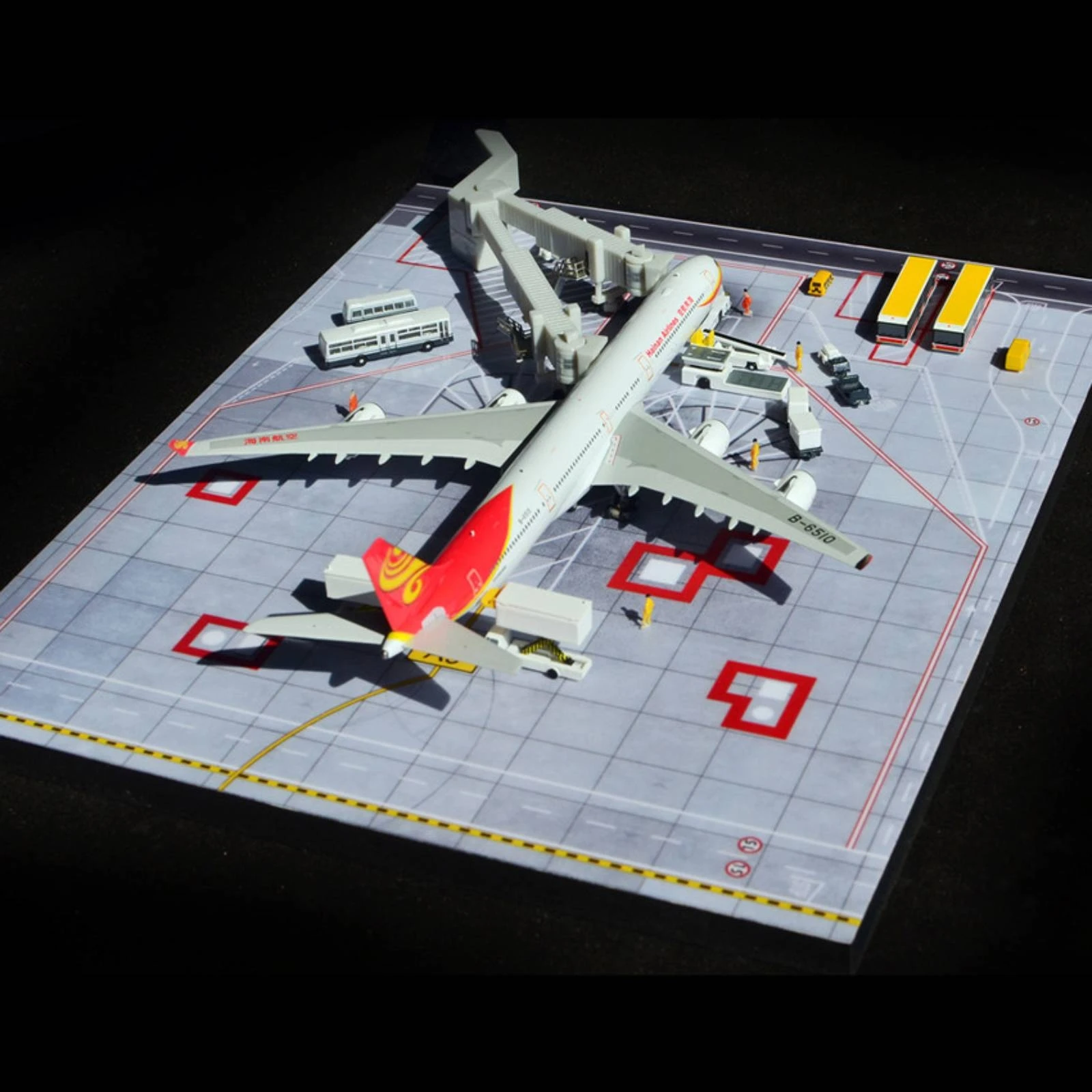 Airport Apron Display Base Square Model Aircraft Display Base Airplane Parking Apron Long-Lasting Diorama Board Stable