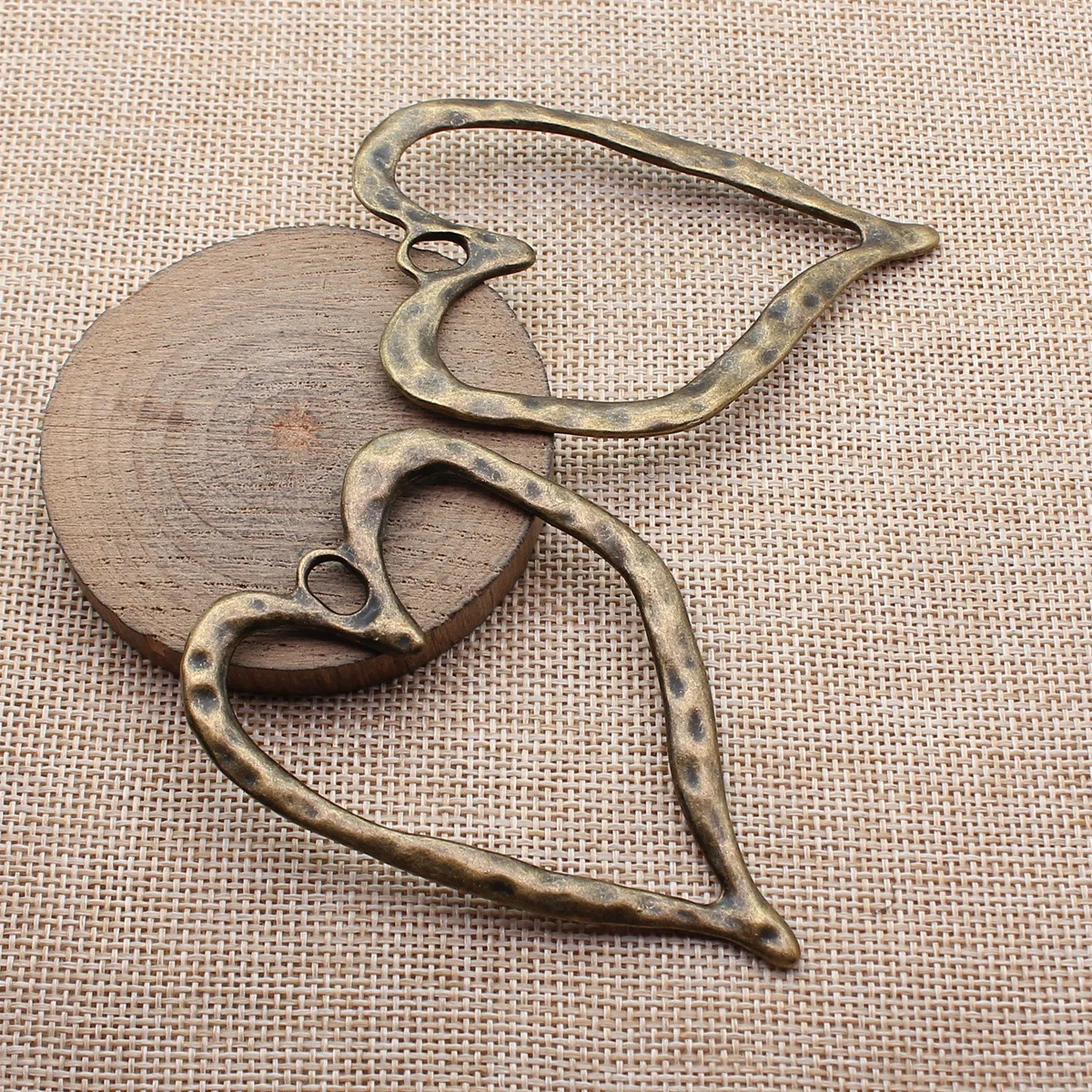 2pcs 81x56mm(3.19x2.2inch) Antique Bronze Color Large Hollow Hammer Heart Pendant DIY Jewelry Findings