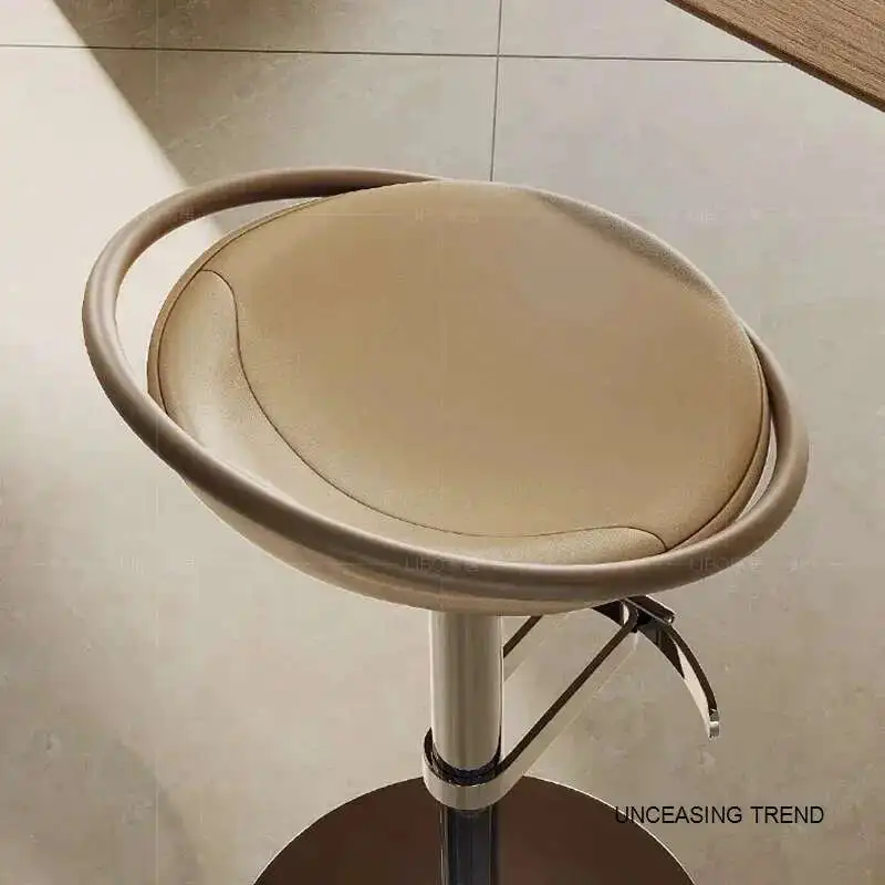レザーレセプションバースツール、北欧の回転キッチンカウンター、ハイカウンター、アクセントデザインアイランド、高級家具