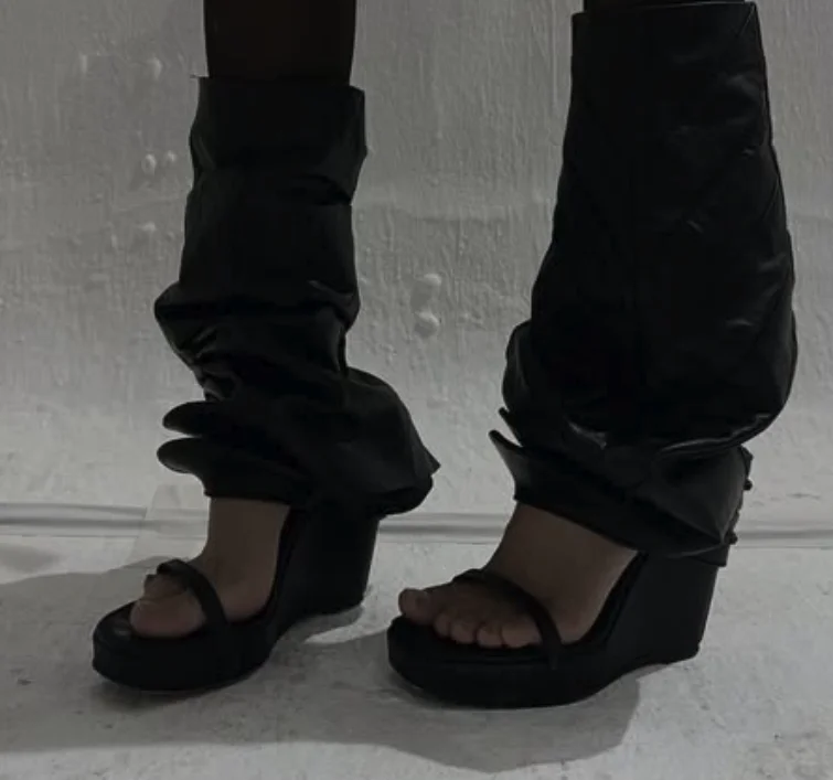 

Black punk leather wedges platform sandals Women 's cool 2026 summer new in high heels big size luxury designer party shoes