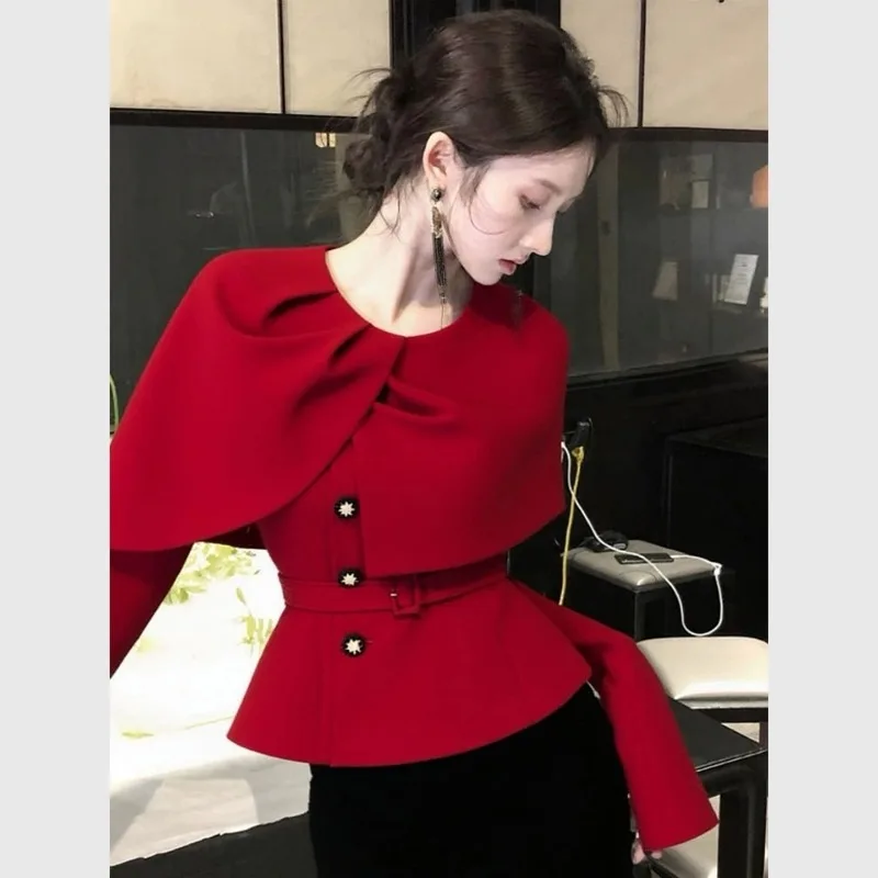 

Red Cloak Jacket Women Autumn and Winter Good-looking High-end Fashionable Foreign-style Celebrity Temperament Pinched Waist Top