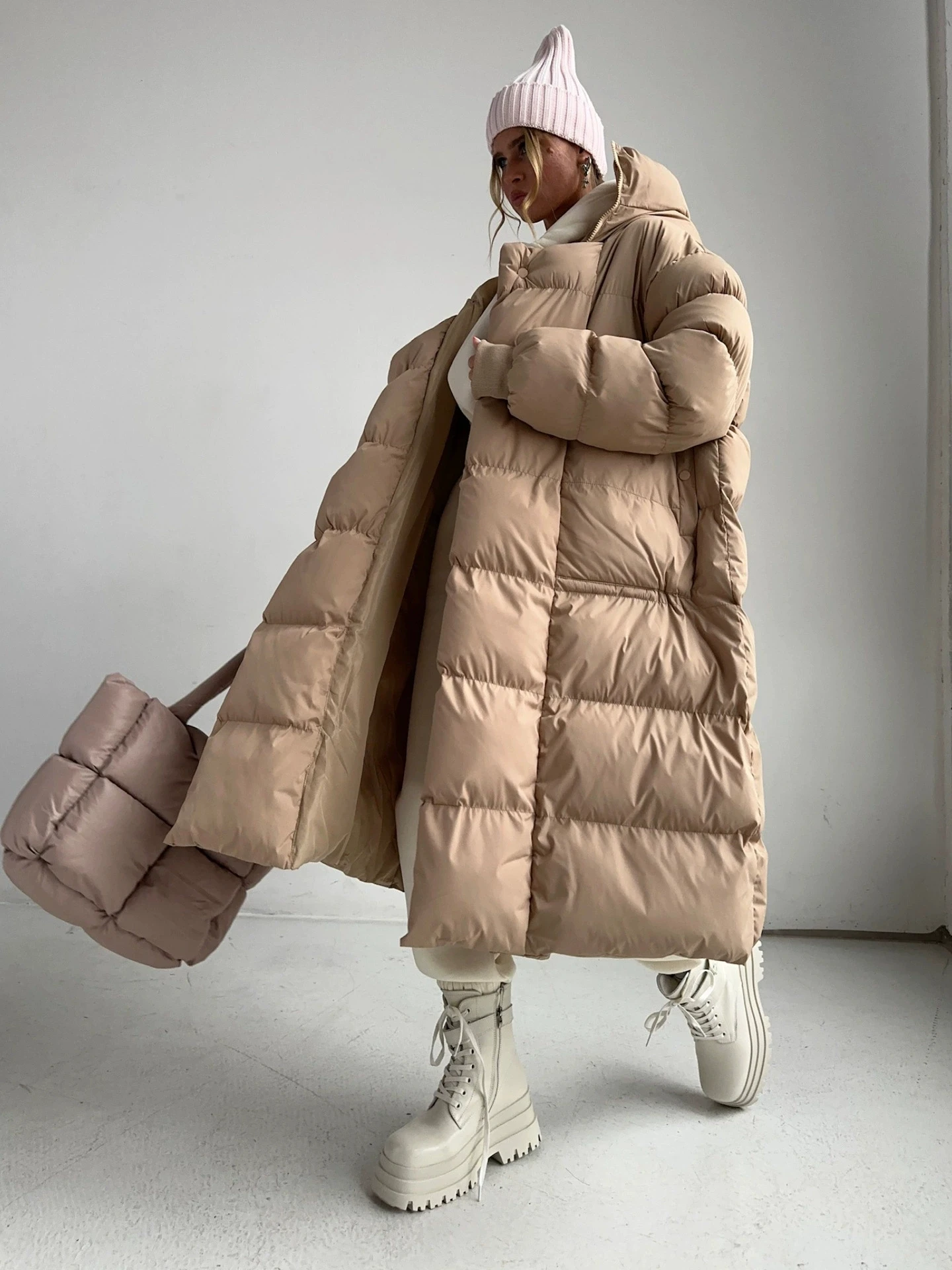 

2025 New Warm Women Winter Long Cotton CoatThicken Hidden Button Long Outwear Hooded Cotton Coat Plus Size Women Parkas Coat