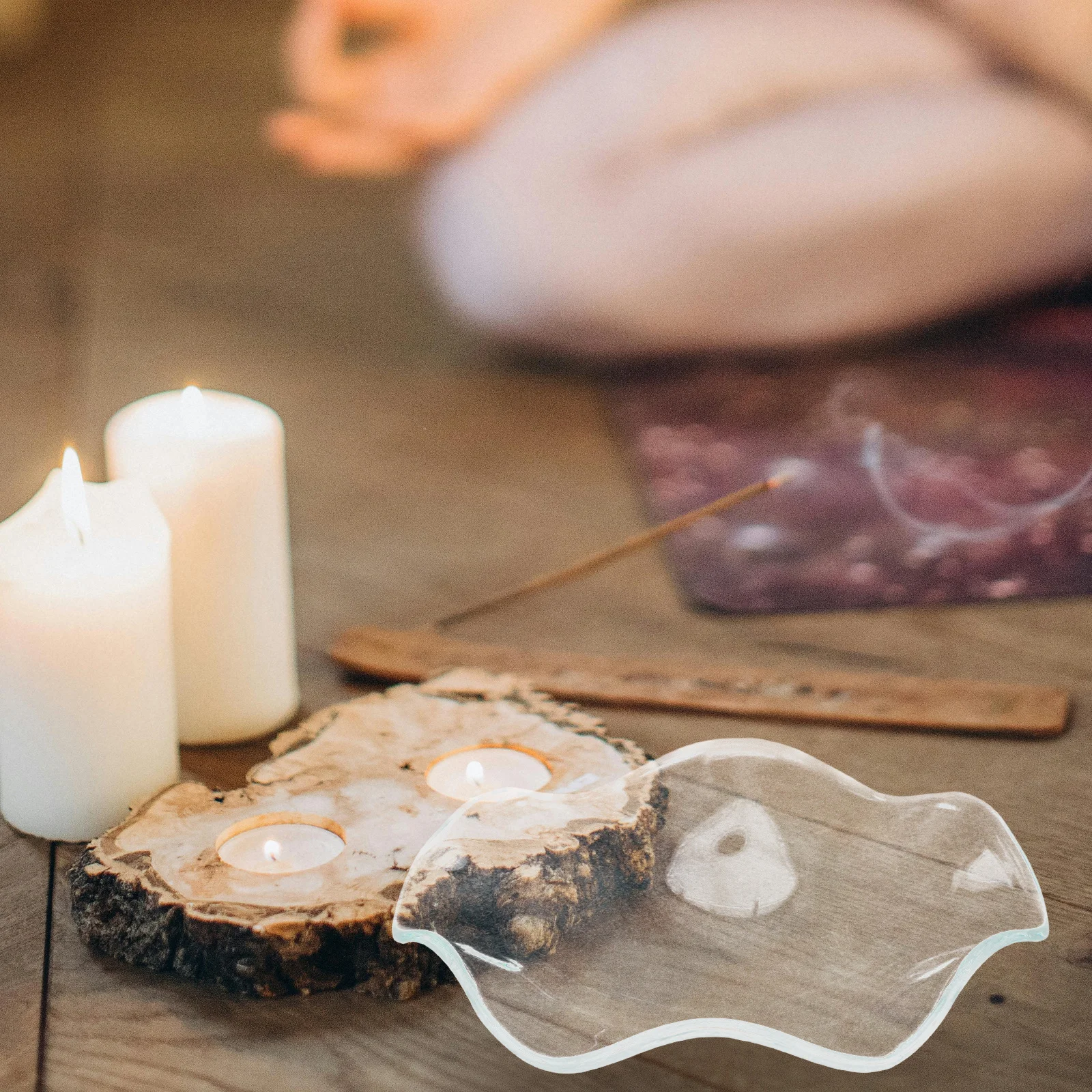 

Small 85Mm Transparent Glass Wavy Essential Oil Dish Replacement Glass Wax Melt Warmer Tray Aromatherapy Dish Wax Warmer Tray