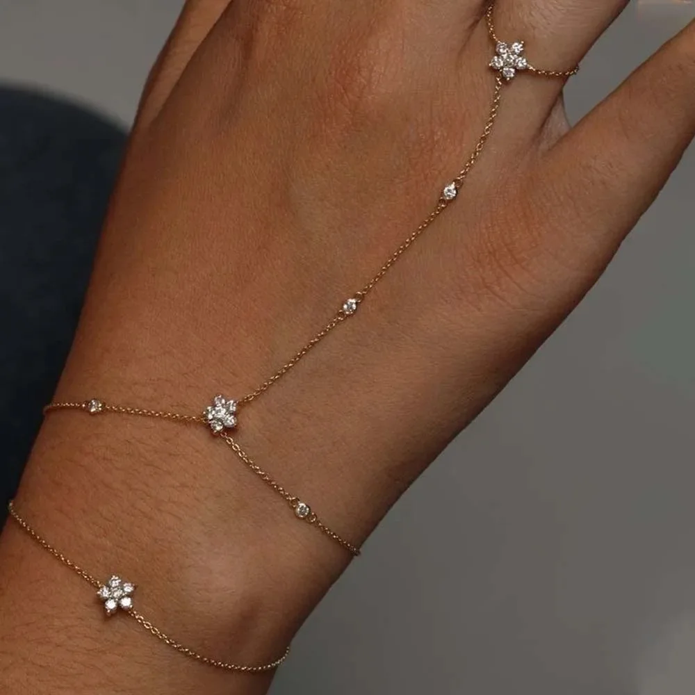 Minimalist Fashion Women Flower Connected Finger Bracelet Rhinestone Back Hand Chain Ring Integrated All-match For Daily