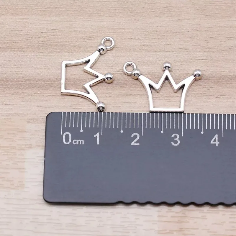 400 Stück antiksilberfarbene Kronen-Anhänger, 20 x 14 mm, DIY-Armbänder, Schmuckherstellung, A2820, Großhandel – Detail 2