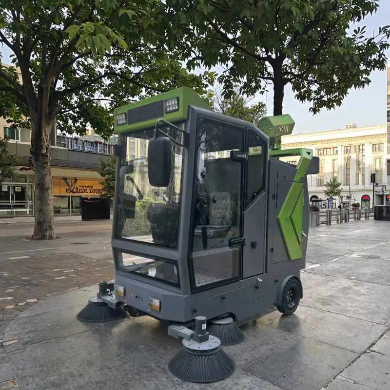 Integrated Dust Collection Water Mist Lithium Electric Sweeper Single Seat Driving Multi Function Factory Yard Machine