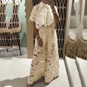 Erkek takım elbiselerinin ilk 10 satışında - 10 yok