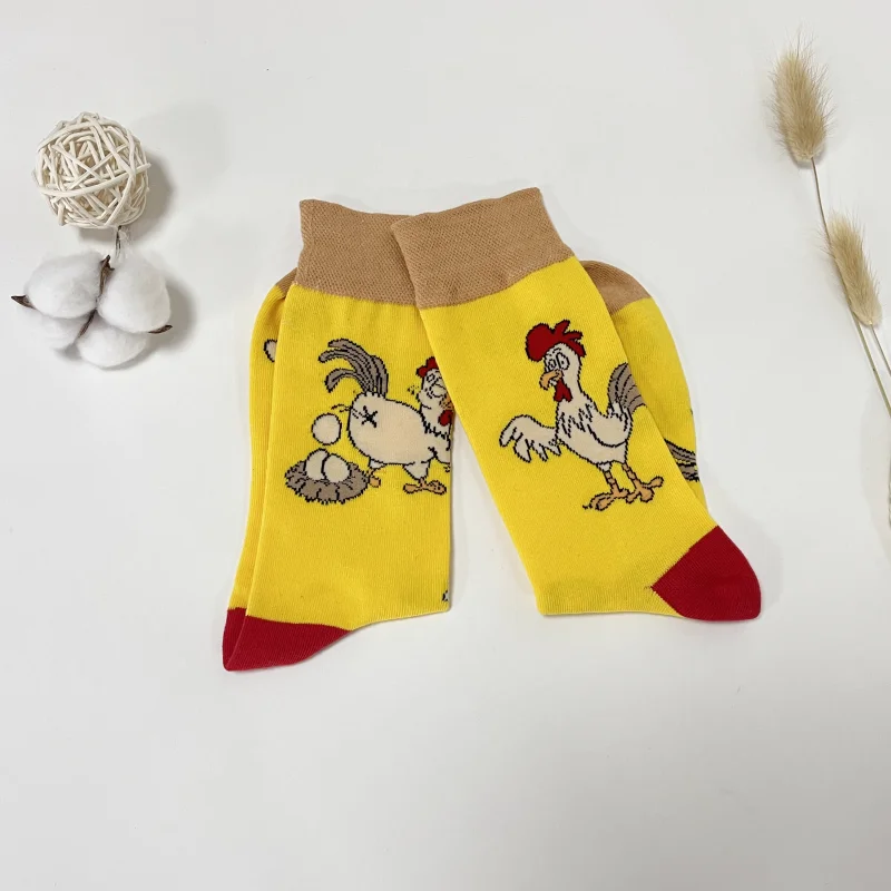 1 Pair Egg Laying Chicken Printed Novelty Personalized Men\'s Mid-Calf Socks Suit In All Seasons