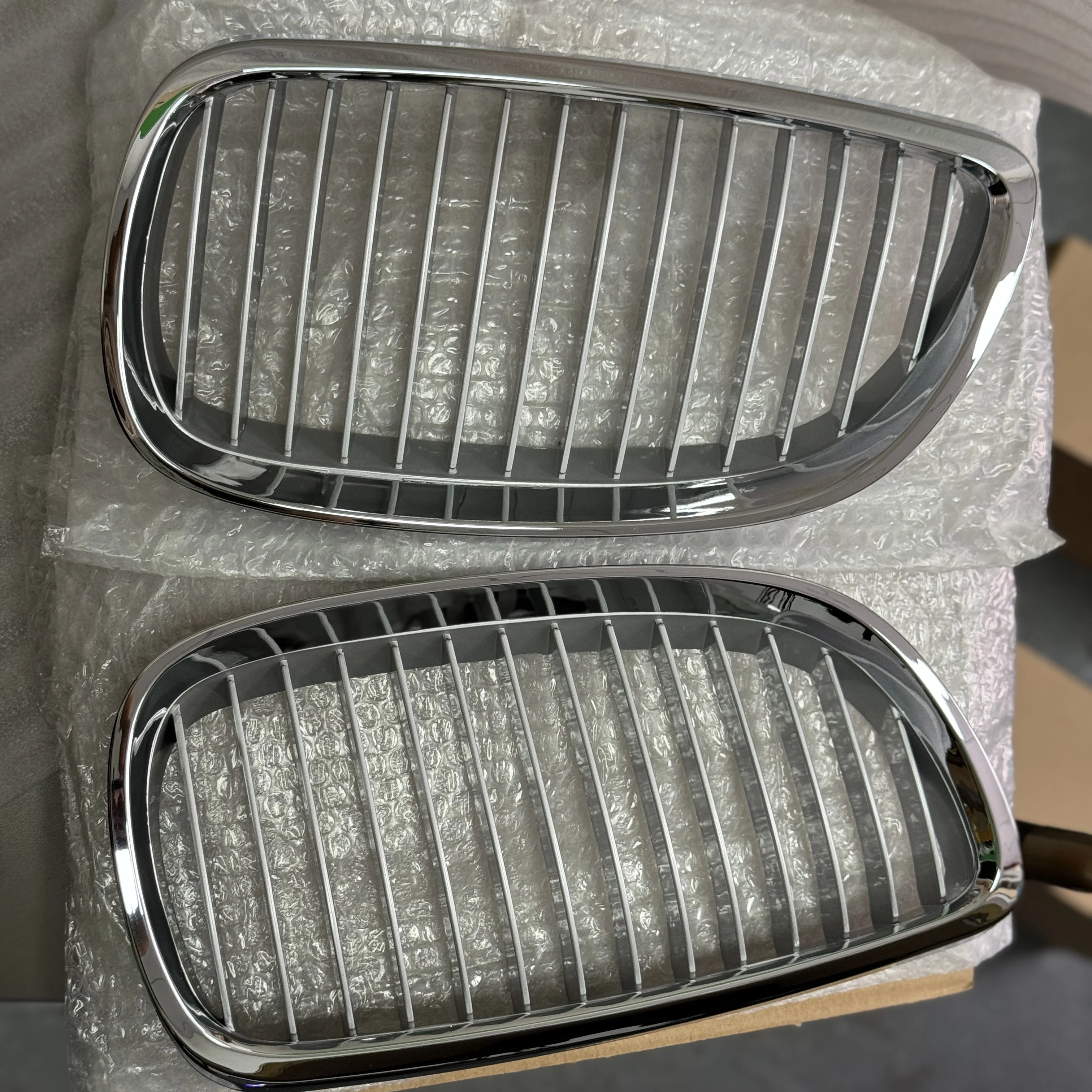 

Передний бампер автомобиля, решетка почек, хромированная, серебристая, подходит для BMW E92 E93 3 серии Coupe Cabriolet 2006-2009