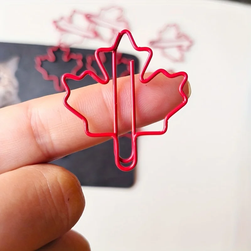 10/20/30 Stück rote Ahornblatt-Büroklammern – langlebiges, herbstinspiriertes Metalldesign für Büro, Schule, Heimorganisation