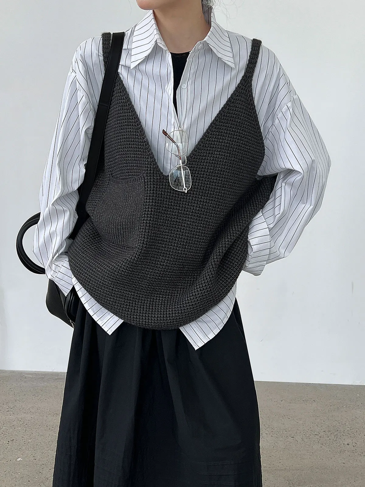 

Retro Soft Lazy Knit Vest Casual Loose V Neck Sweater Vest Oversized Chunky Light Ribbed Waistcoat Cozy Chic Sleeveless Top