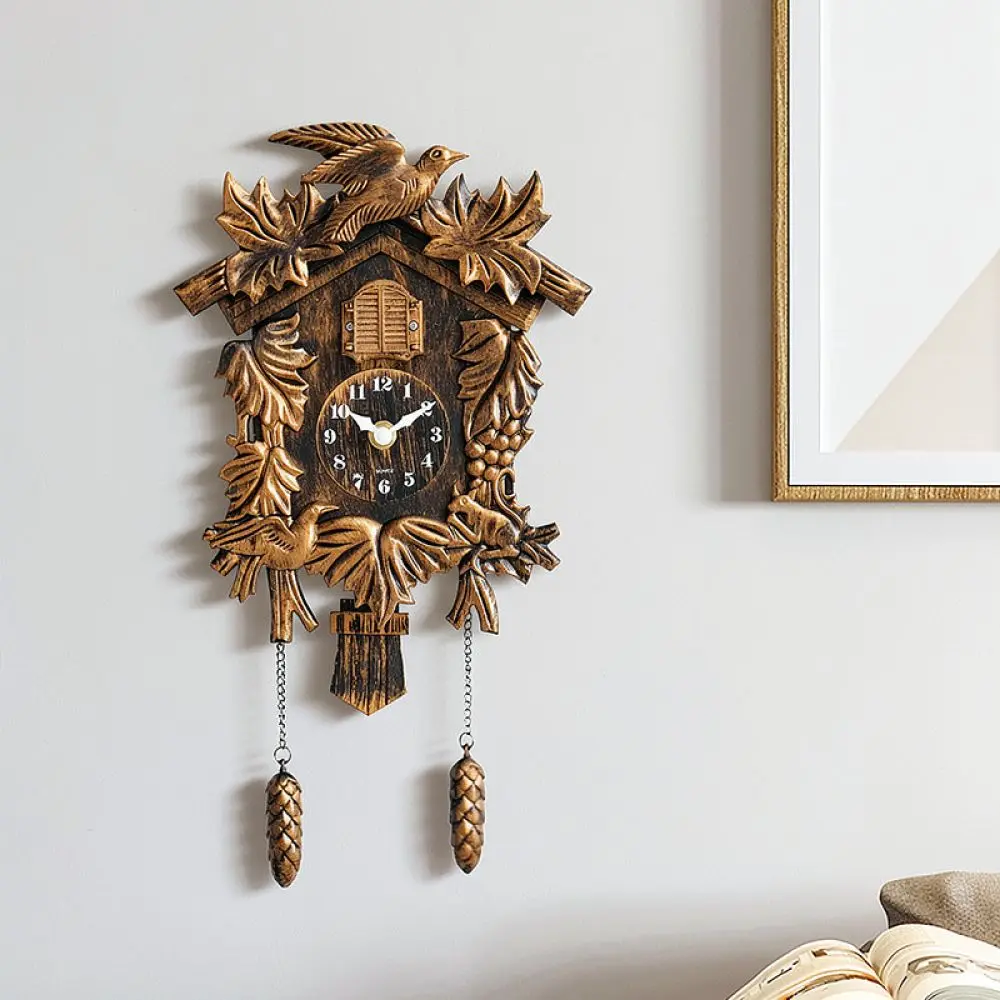 Decorative Bird Cuckoo Clock Retro Plastic Wall Watch Unique Vintage Design Accurate Silent Movement For Home Office Decor